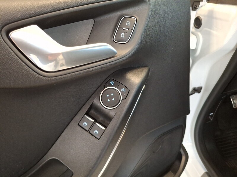 Ford Fiesta vaihtoauto