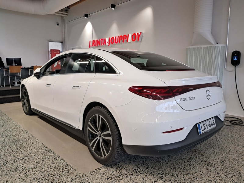 Mercedes-Benz EQE vaihtoauto
