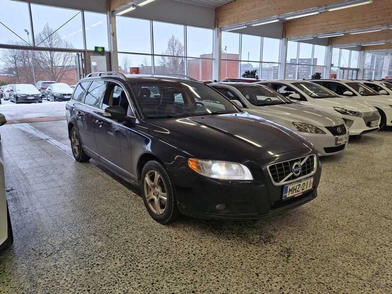 Volvo V70 vaihtoauto