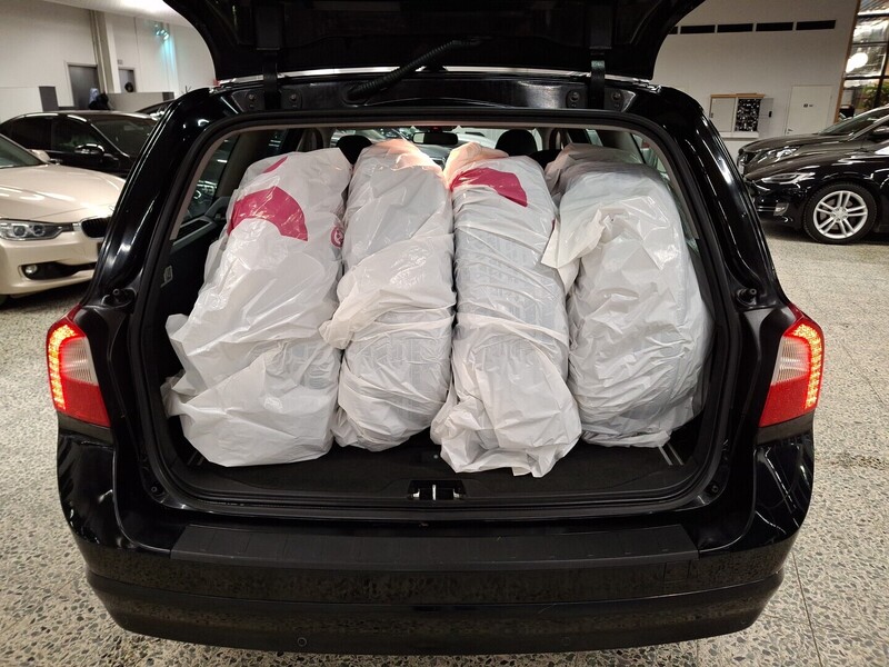 Volvo V70 vaihtoauto