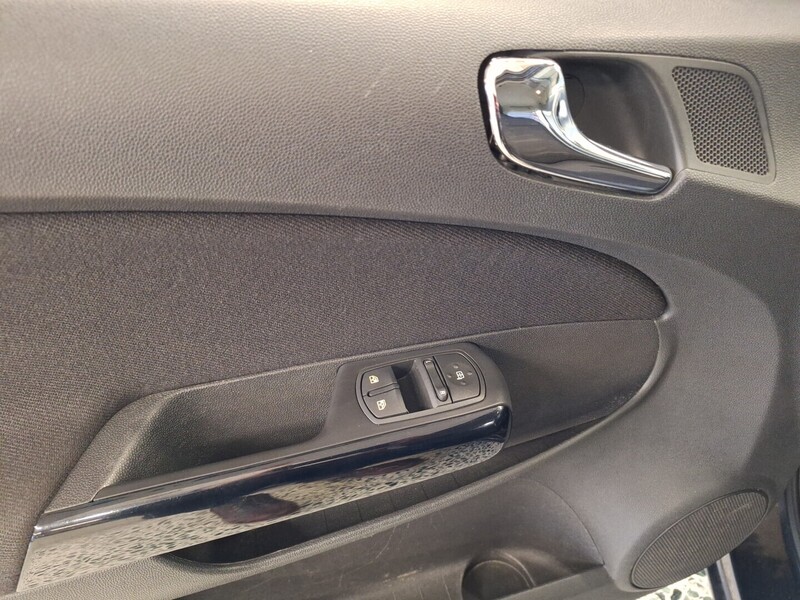 Opel Corsa vaihtoauto