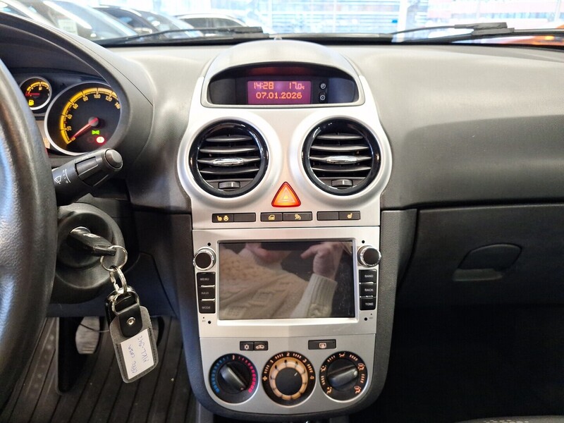 Opel Corsa vaihtoauto