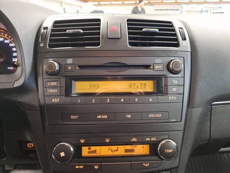 Toyota Avensis vaihtoauto