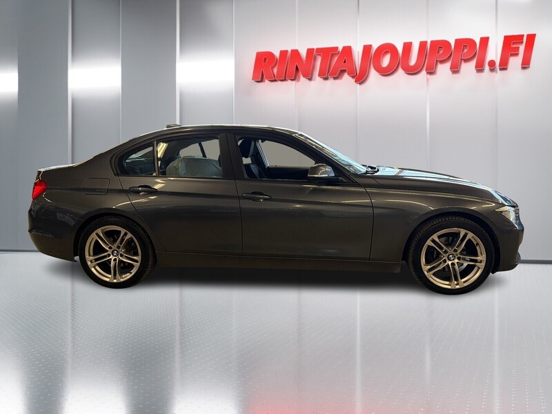 BMW 320 vaihtoauto