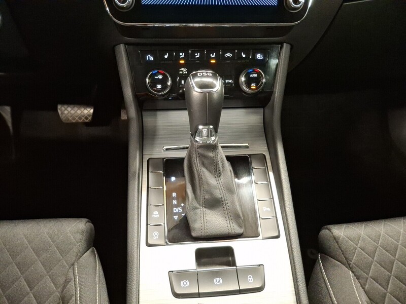 Skoda Superb vaihtoauto