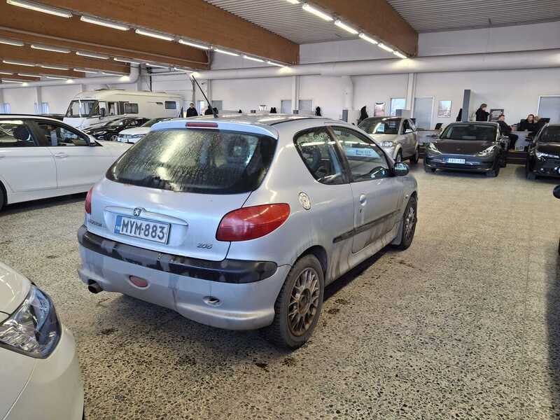 Peugeot 206 vaihtoauto