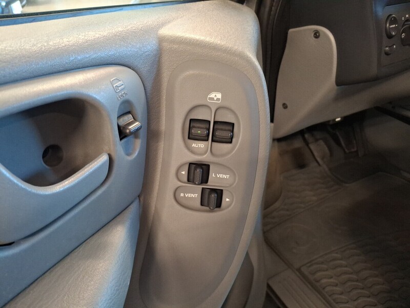 Chrysler Voyager vaihtoauto