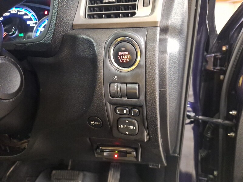 Subaru Exiga vaihtoauto