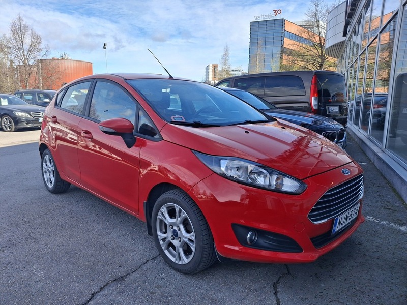 Ford Fiesta vaihtoauto