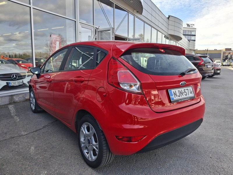 Ford Fiesta vaihtoauto
