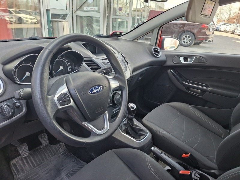 Ford Fiesta vaihtoauto
