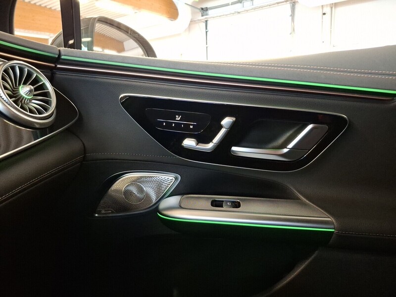 Mercedes-Benz EQE vaihtoauto