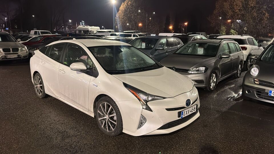 Toyota Prius vaihtoauto