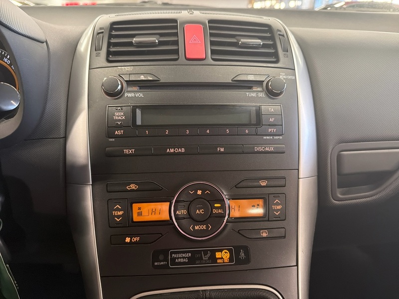 Toyota Auris vaihtoauto