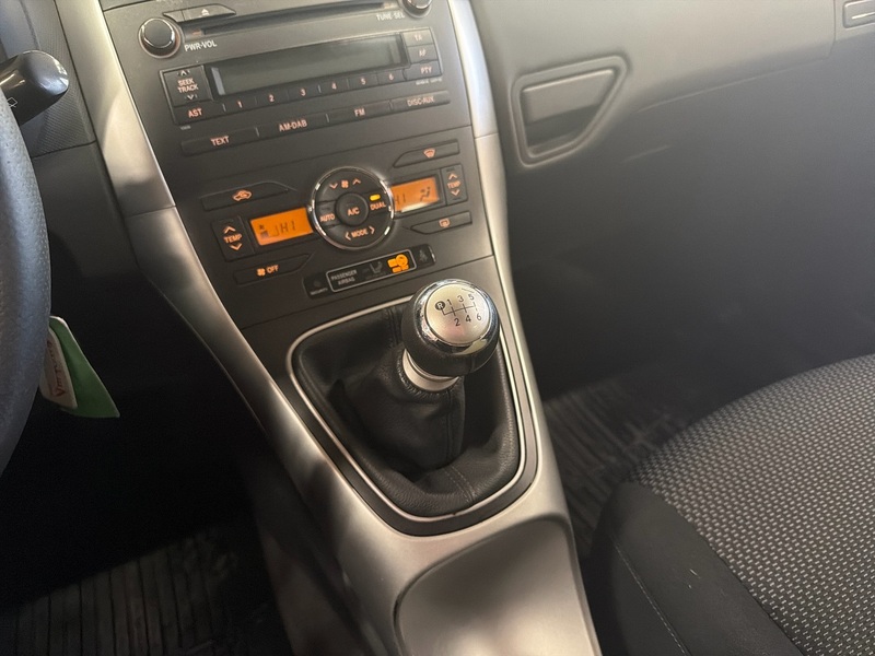 Toyota Auris vaihtoauto