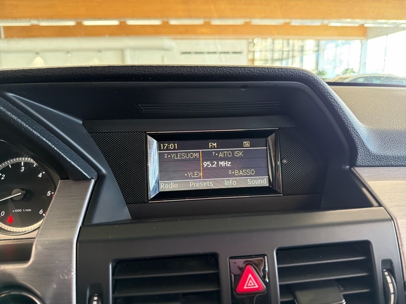 Mercedes-Benz GLK vaihtoauto