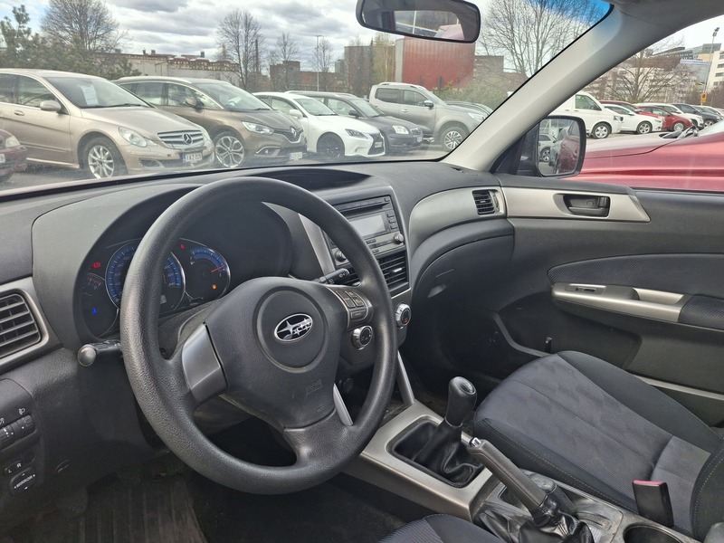 Subaru Forester vaihtoauto