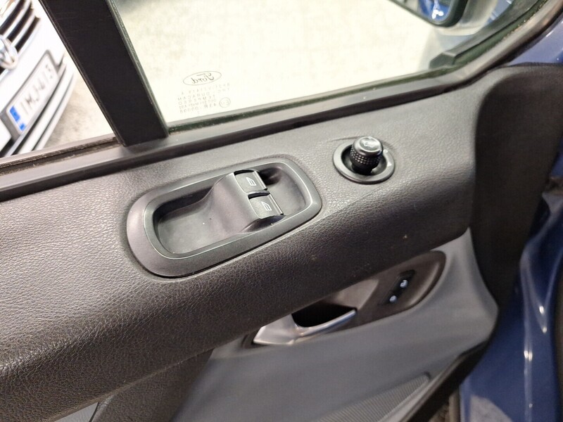 Ford Transit Custom vaihtoauto