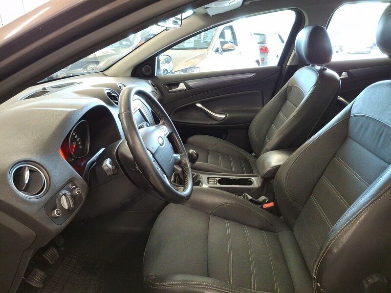 Ford Mondeo vaihtoauto