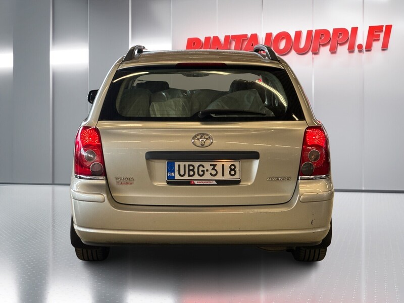 Toyota Avensis vaihtoauto