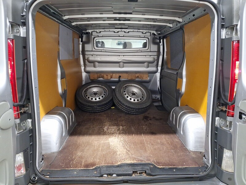 Nissan Primastar vaihtoauto