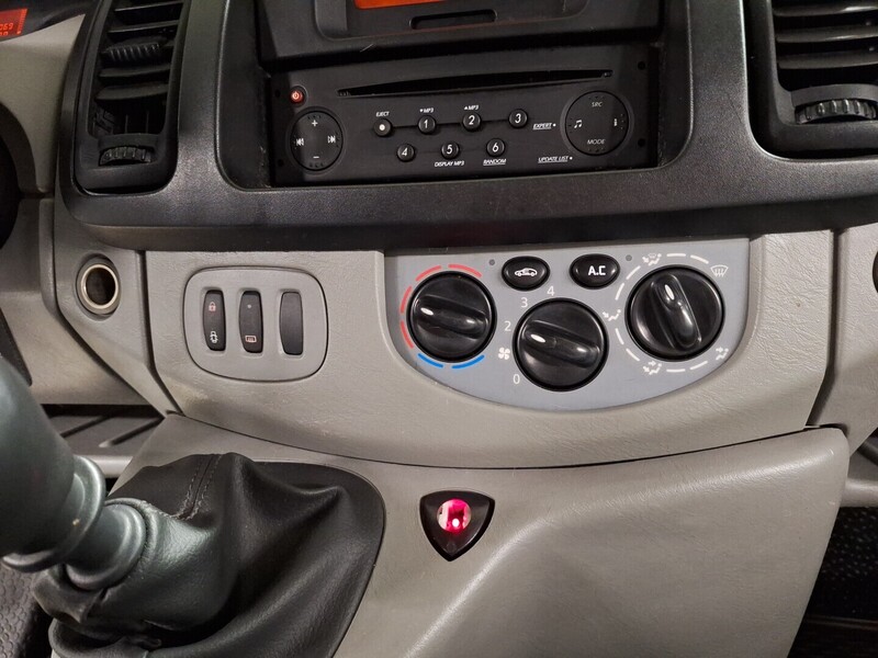 Nissan Primastar vaihtoauto