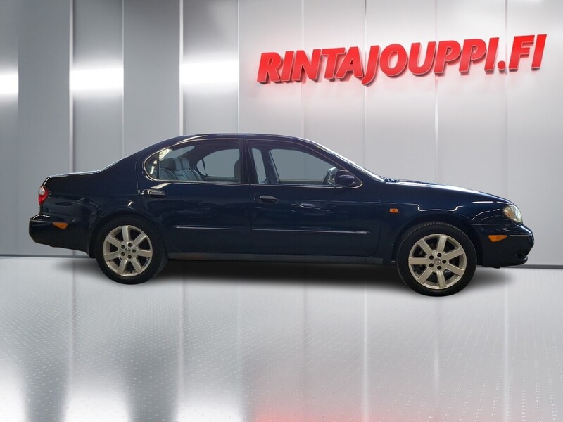 Nissan Maxima vaihtoauto