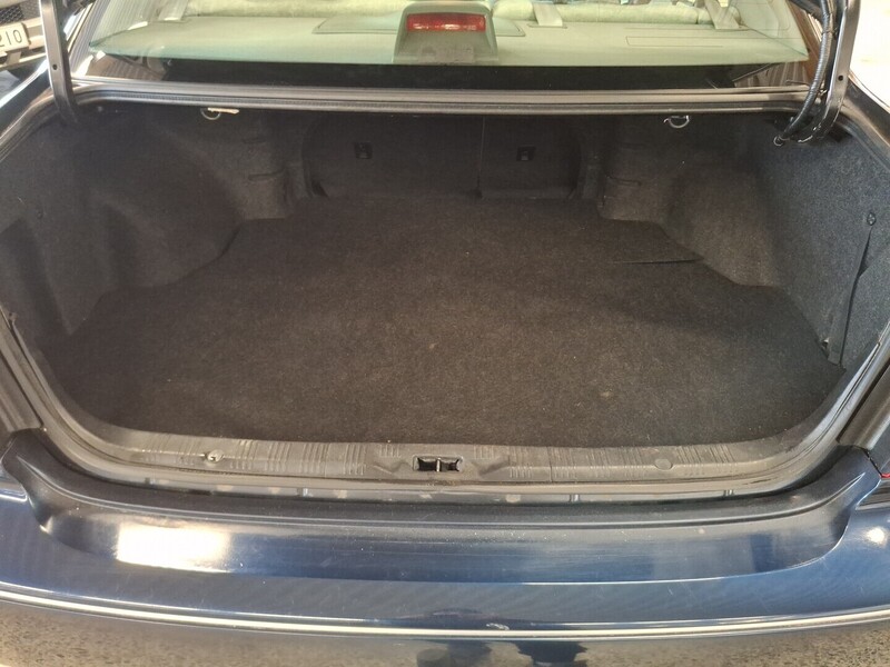 Nissan Maxima vaihtoauto