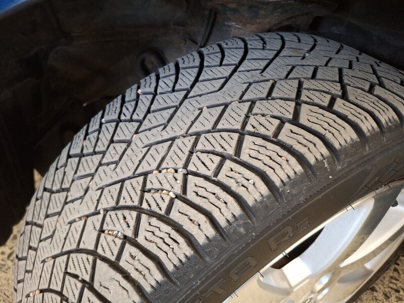 Nissan Maxima vaihtoauto