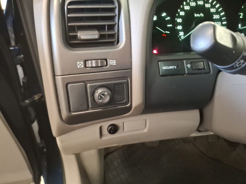 Nissan Maxima vaihtoauto