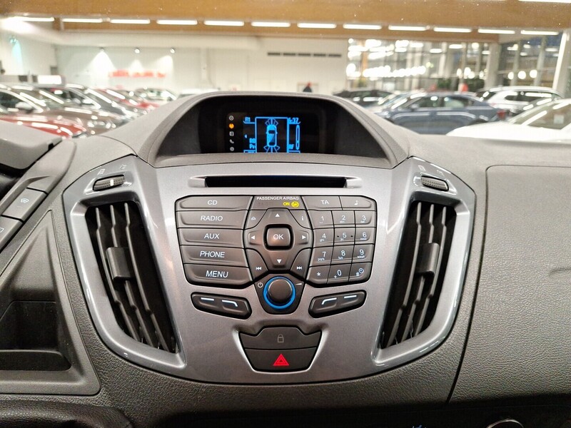 Ford Tourneo Custom vaihtoauto