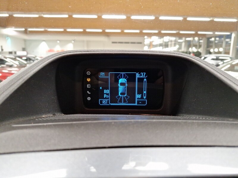 Ford Tourneo Custom vaihtoauto