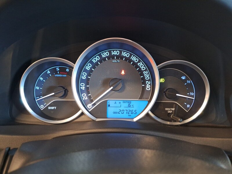 Toyota Auris vaihtoauto