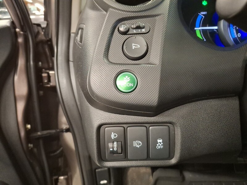 Honda Insight vaihtoauto