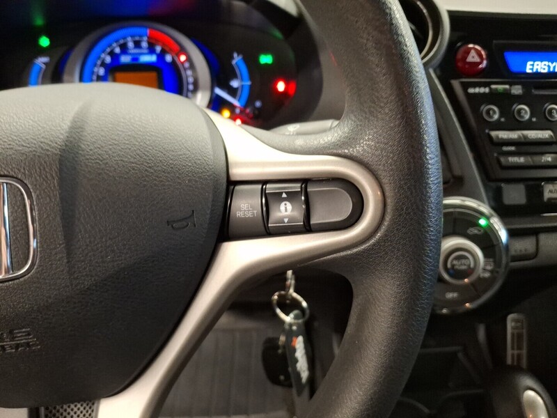 Honda Insight vaihtoauto