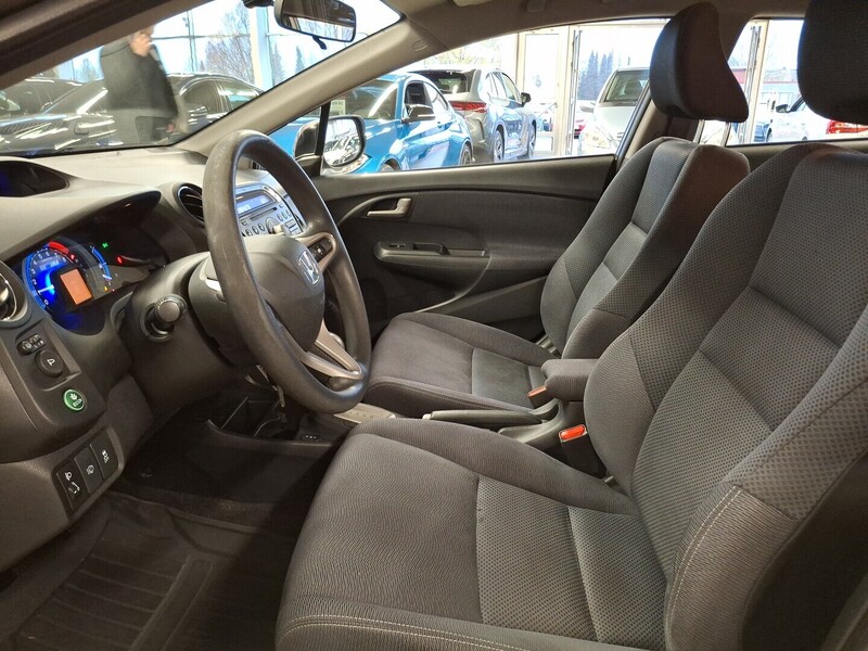 Honda Insight vaihtoauto