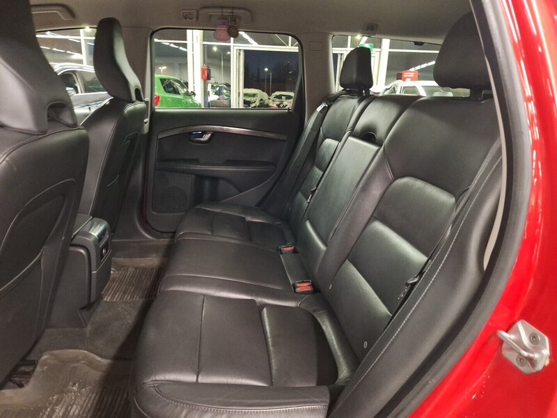 Volvo V70 vaihtoauto