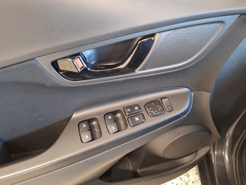 Hyundai Kona vaihtoauto