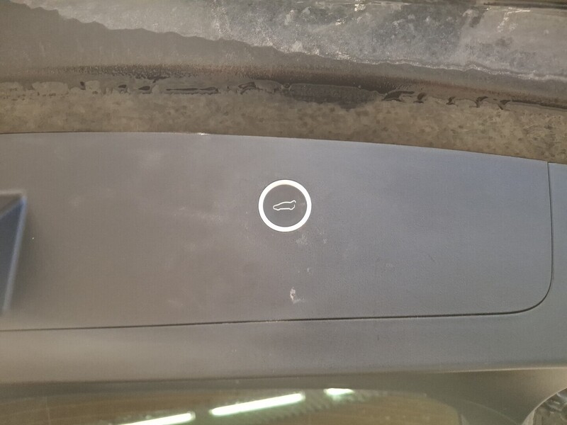 Tesla Model X vaihtoauto