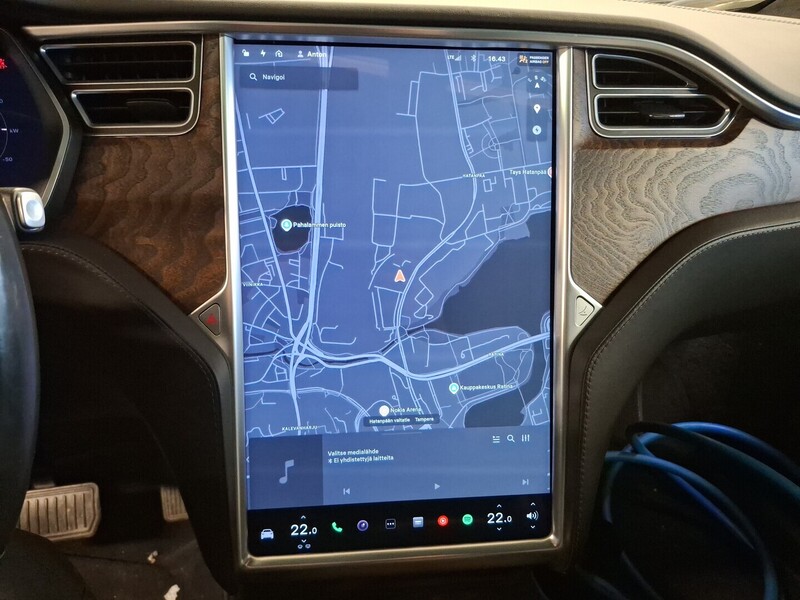 Tesla Model X vaihtoauto