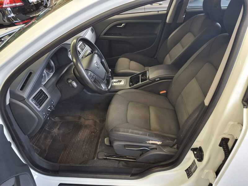 Volvo V70 vaihtoauto