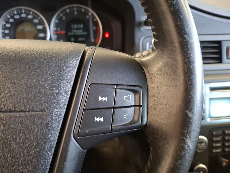 Volvo V70 vaihtoauto