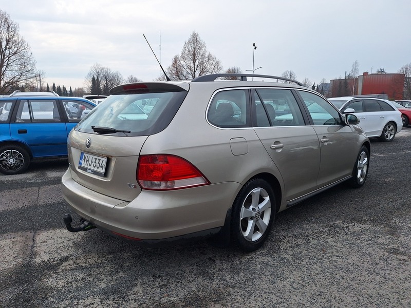 Volkswagen Golf vaihtoauto