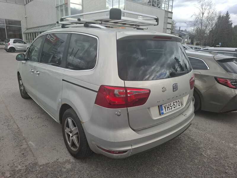 SEAT Alhambra vaihtoauto