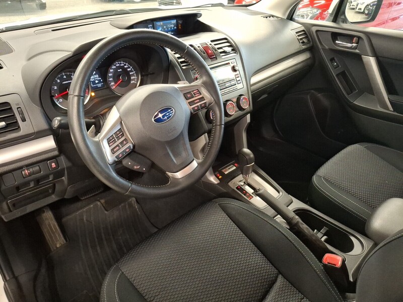 Subaru Forester vaihtoauto