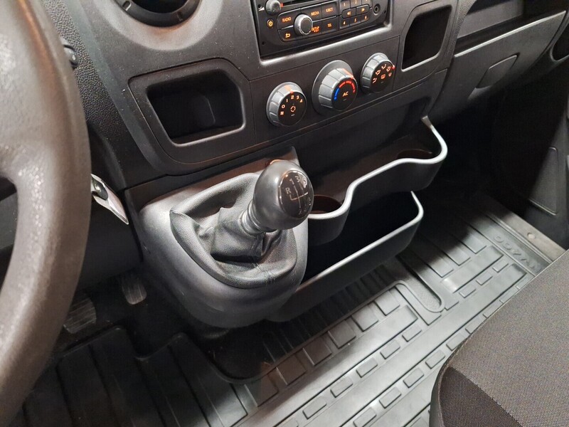 Nissan NV400 vaihtoauto