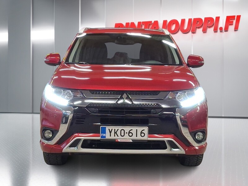 Mitsubishi Outlander PHEV vaihtoauto