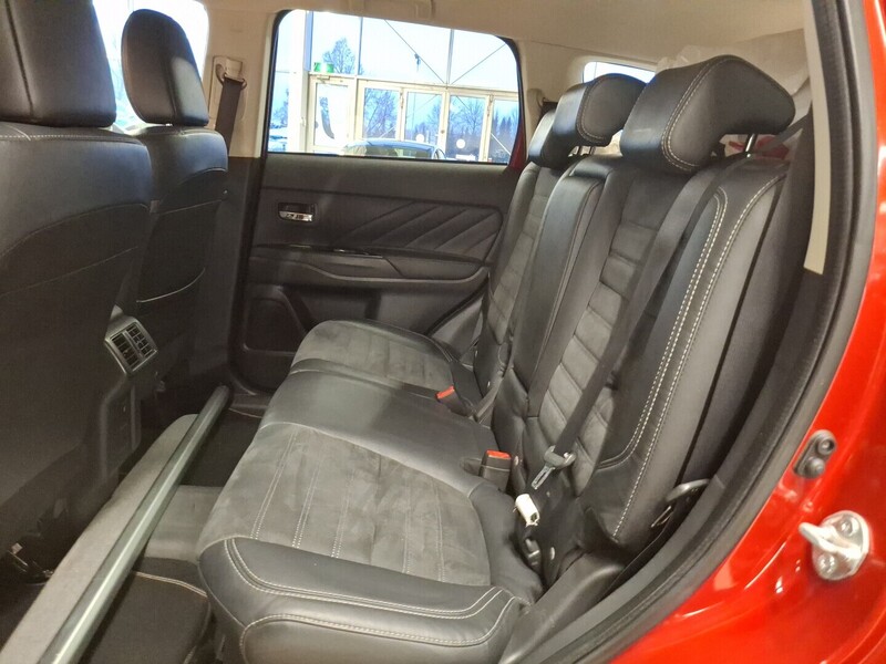 Mitsubishi Outlander PHEV vaihtoauto