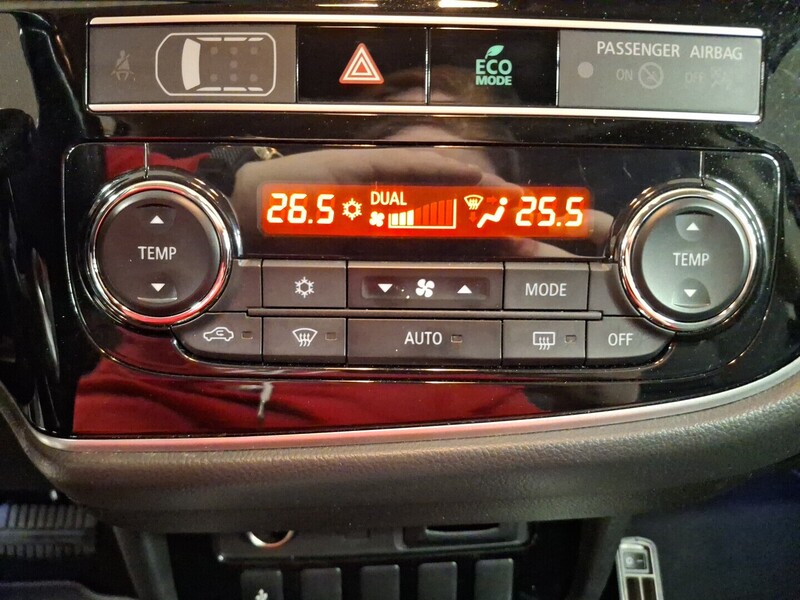 Mitsubishi Outlander PHEV vaihtoauto