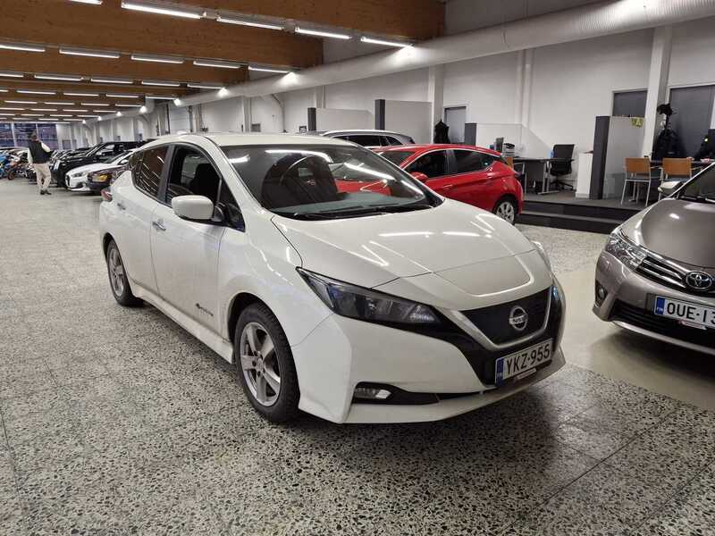 Nissan Leaf vaihtoauto